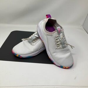 Clove Classic Shoes women’s  Size 8.5 Sneakers White / Sunset Pop